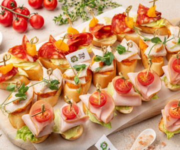 Ассорти мясных брускетт 40 шт.