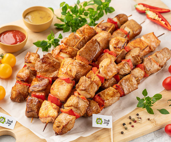 Трио мини-шашлычков: свинина, курица, индейка